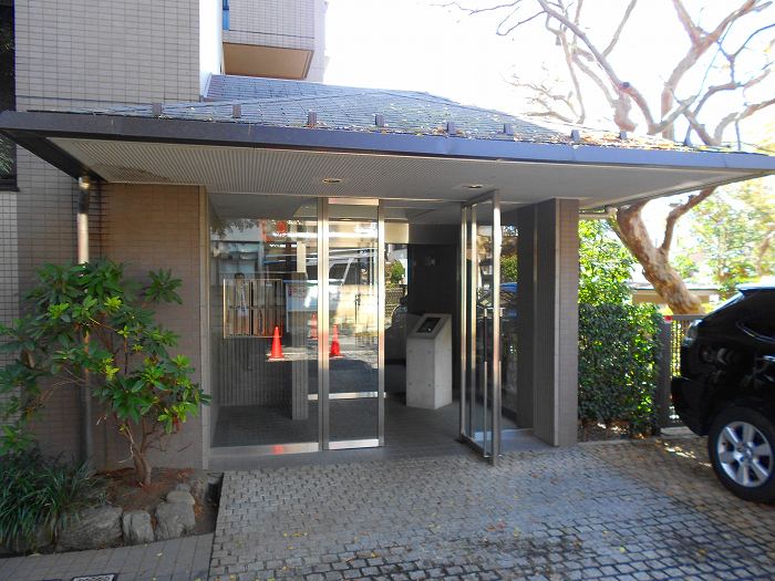 東京都国分寺市西恋ヶ窪１丁目 エントランス