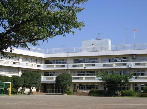 東京都国分寺市西恋ヶ窪１丁目 中学校