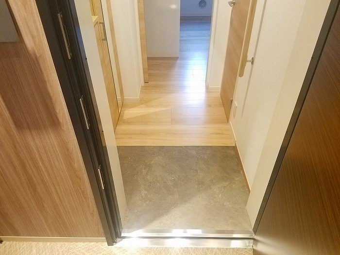 東京都立川市柴崎町３丁目 玄関