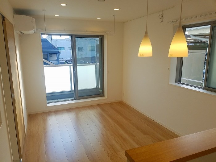 東京都立川市柴崎町３丁目 リビング