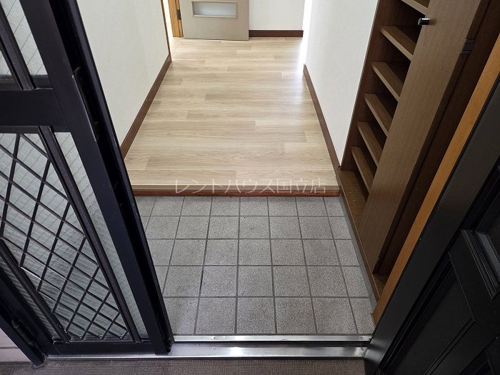 東京都立川市高松町２丁目 玄関
