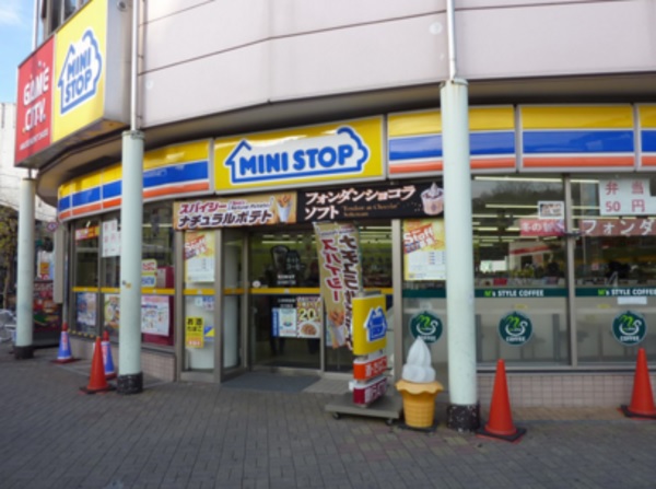 東京都国分寺市本町２丁目 コンビニ
