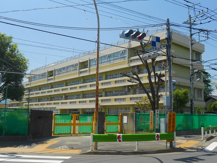 東京都国分寺市富士本２丁目 小学校