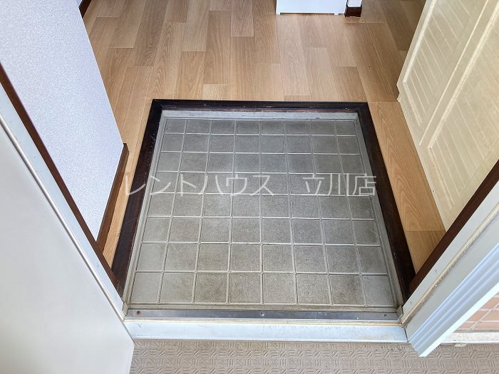 東京都立川市錦町５丁目 玄関