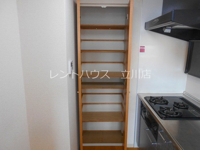 東京都立川市錦町６丁目 収納