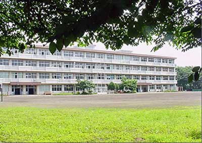 東京都国立市谷保 中学校