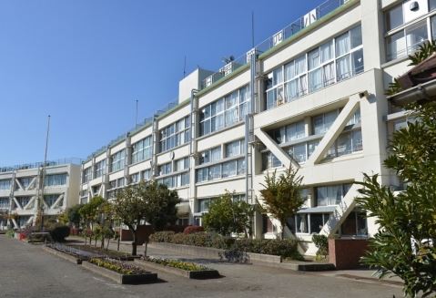 東京都日野市万願寺３丁目 小学校