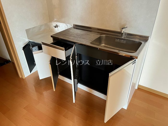 東京都立川市曙町３丁目 キッチン