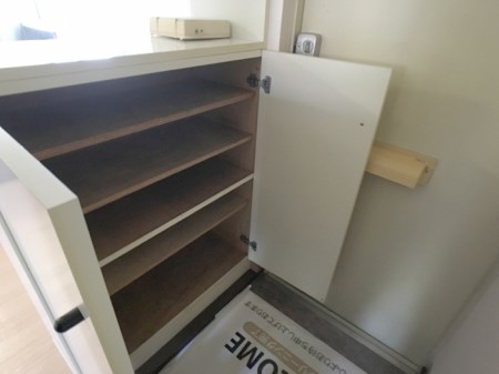 東京都立川市栄町３丁目 玄関