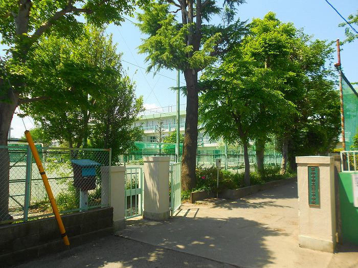 東京都国分寺市富士本２丁目 中学校