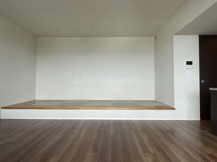 東京都立川市曙町２丁目 リビング