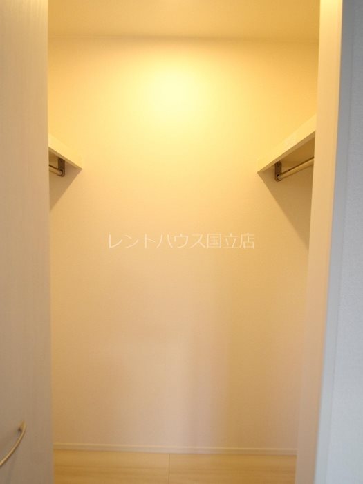 東京都立川市高松町３丁目 収納