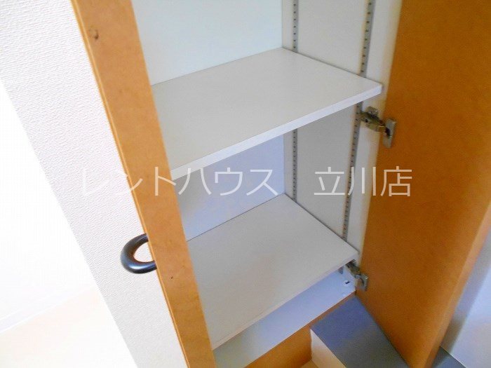 東京都立川市曙町２丁目 収納