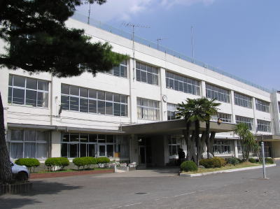 東京都立川市曙町２丁目 中学校