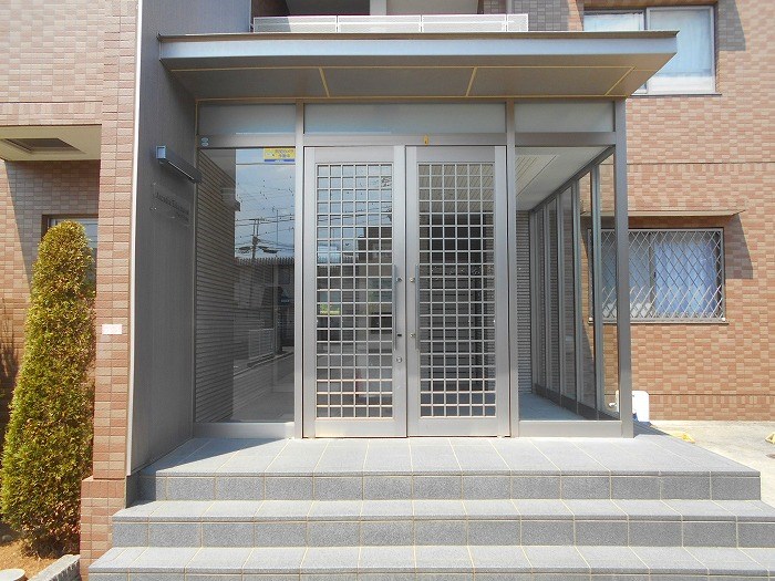 東京都立川市高松町１丁目 玄関