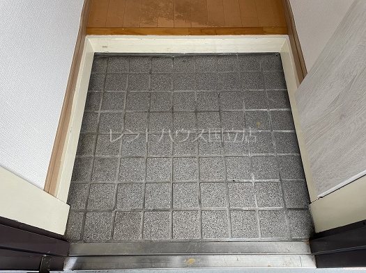 東京都国立市中３丁目 玄関