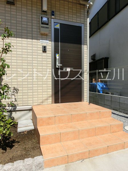 東京都立川市栄町５丁目 エントランス