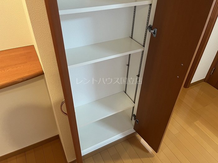 東京都府中市宮町１丁目 収納