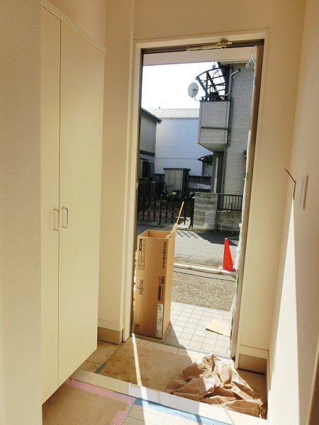 東京都立川市栄町５丁目 玄関