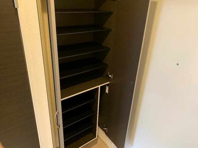 東京都立川市柏町４丁目 エントランス