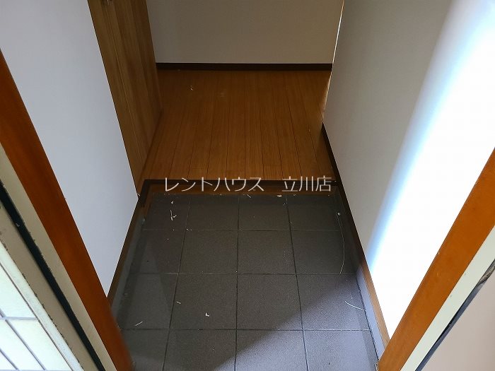 東京都立川市栄町４丁目 玄関