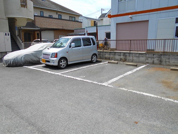 東京都立川市富士見町５丁目 駐車場