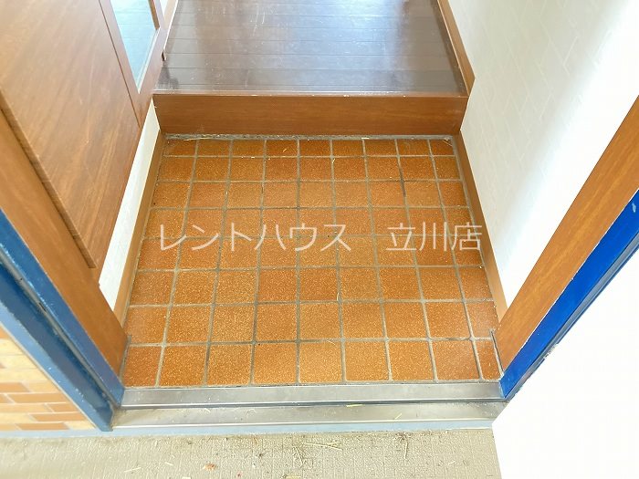 東京都日野市日野本町１丁目 玄関