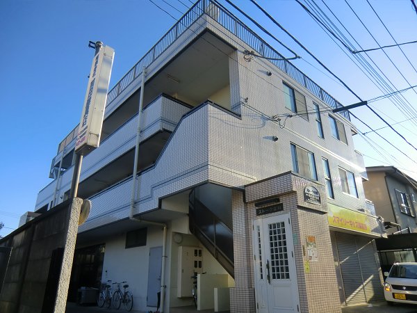 東京都立川市曙町３丁目 リビング