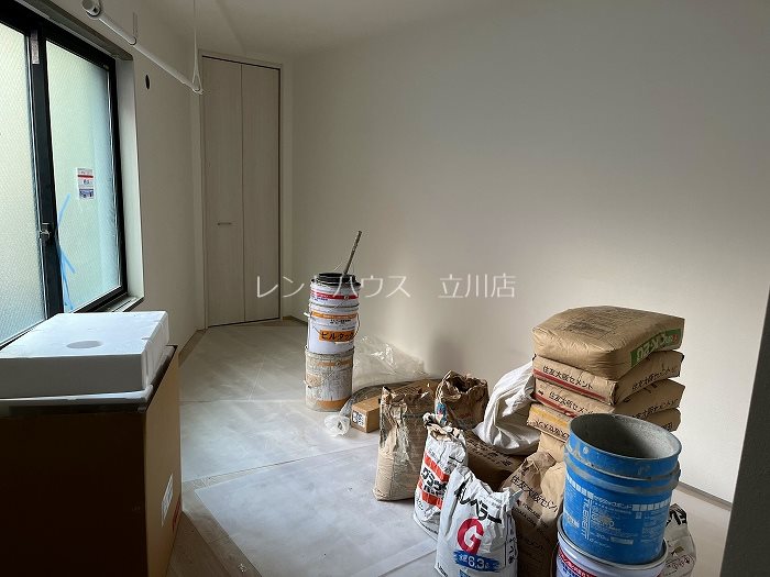 東京都立川市曙町２丁目 リビング