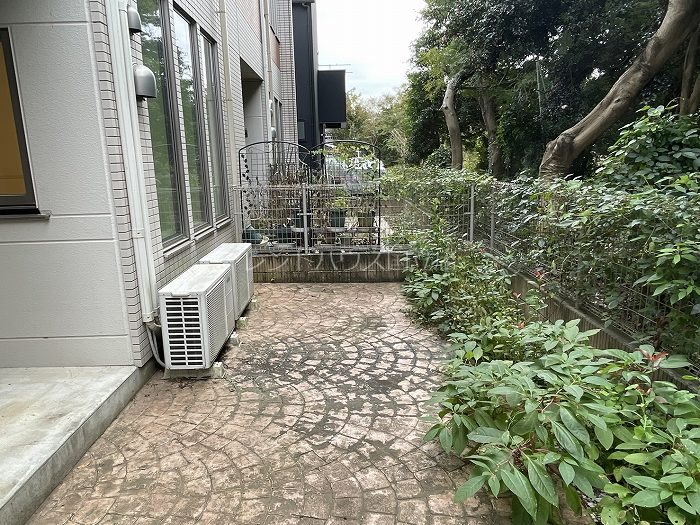 東京都国分寺市戸倉３丁目 庭