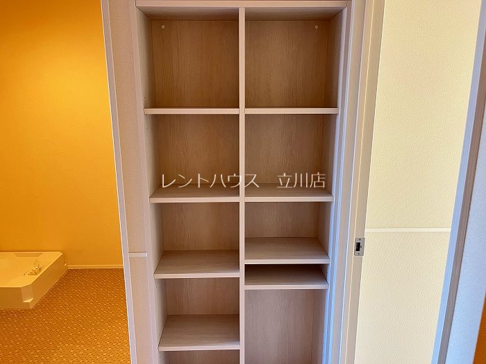 東京都立川市柴崎町１丁目 収納