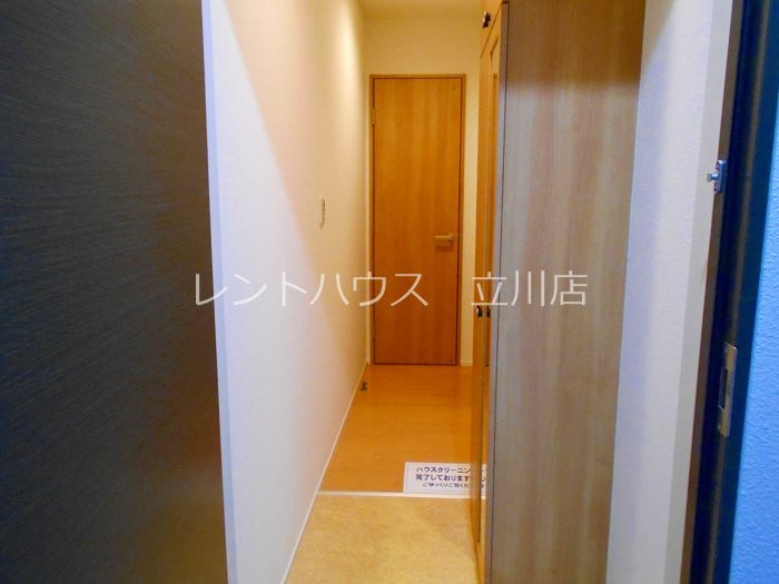 東京都立川市栄町５丁目 玄関