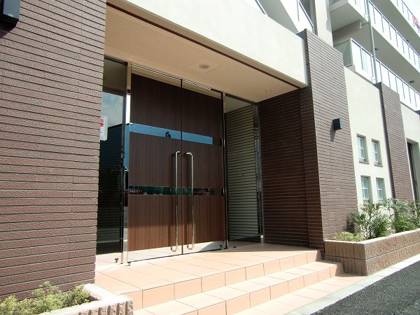 東京都日野市日野 エントランス