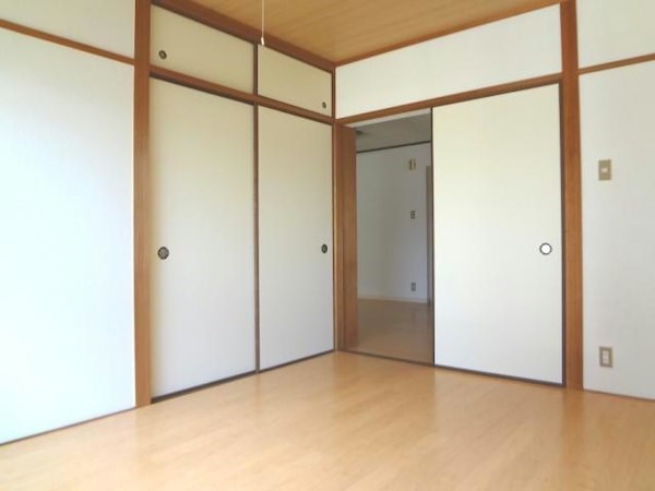 ローレルハイツ中村 その他