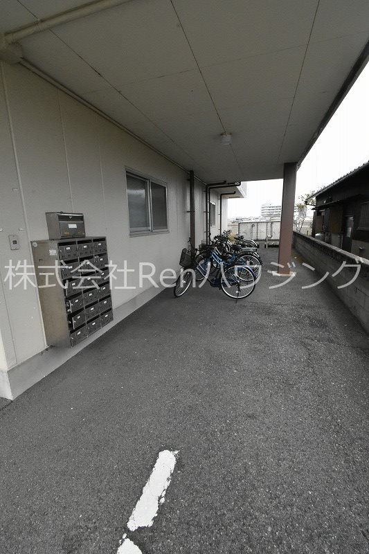 せせらぎハイツ 駐車場
