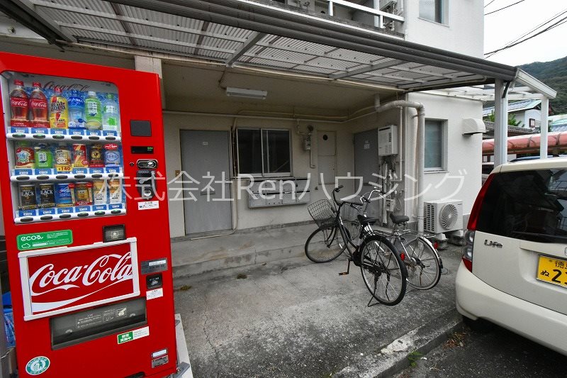 Rハイツ 駐車場