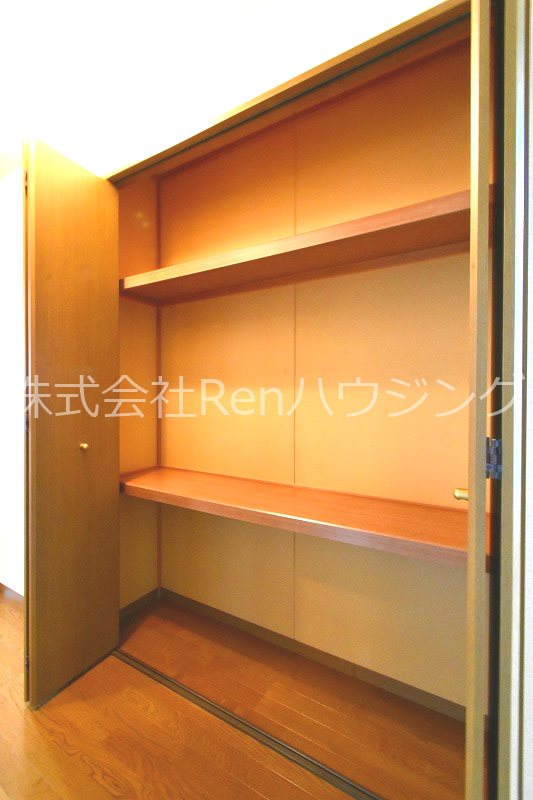 ピュアメゾン　A棟 収納