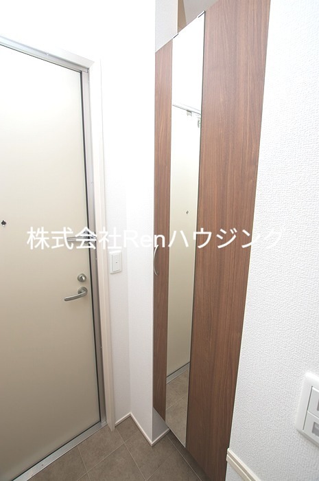 グリンセル新蔵 玄関