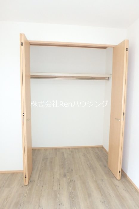 サニークレスト 収納