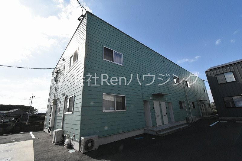 ピース・クレアA棟 外観