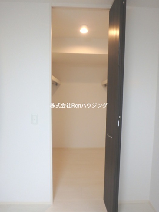 プレミールC棟 収納