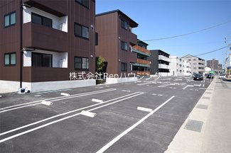 ピース・コウセイ北佐古 駐車場