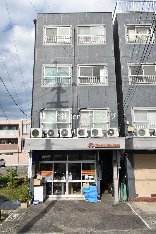 山城リバーハイツ 外観