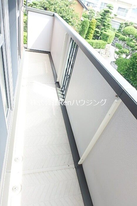 ウィルモア夷山 ベランダ