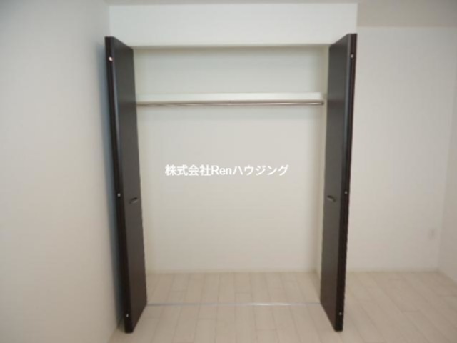 レーグル2番館  収納