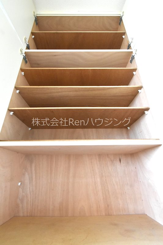 クリエイトコーポ  収納