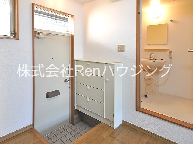 ハイツしらゆり  収納