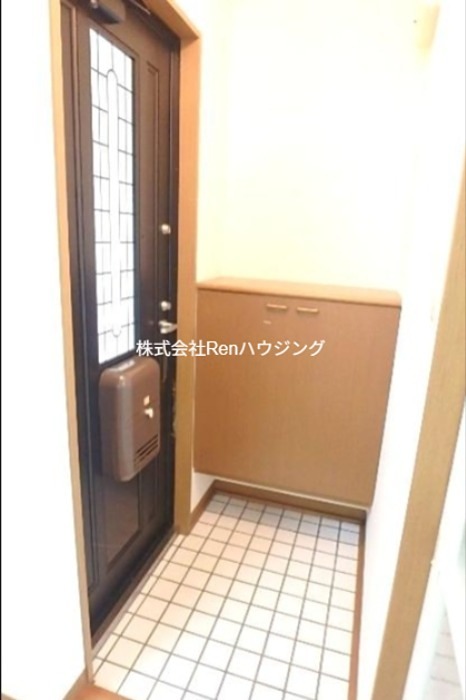 ドミール古川　C棟 玄関