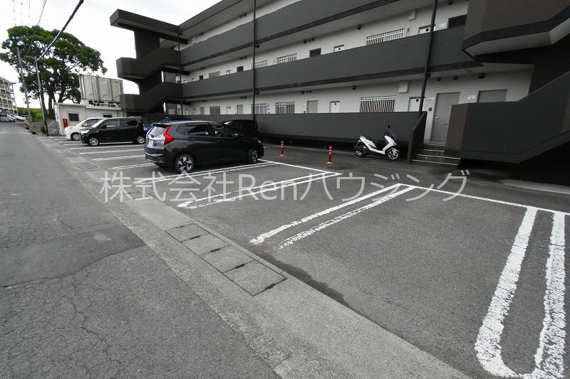コーポ藤田 駐車場