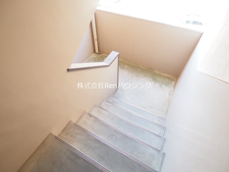 サンキュー春日 エントランス